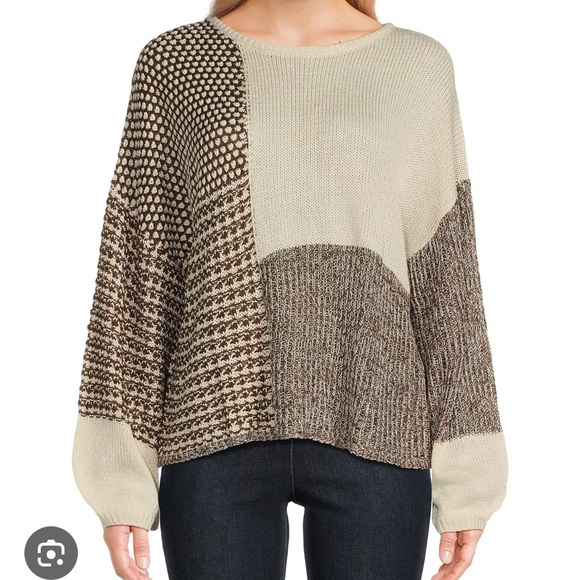 Blue Colorblock Sweater - Picture 10 of 11